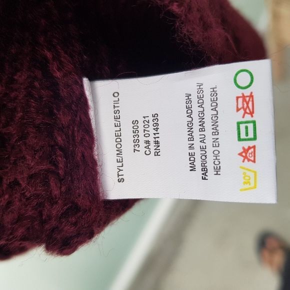 NWT Retrod oversized women warm and cozy sweater size small - Picture 8 of 9